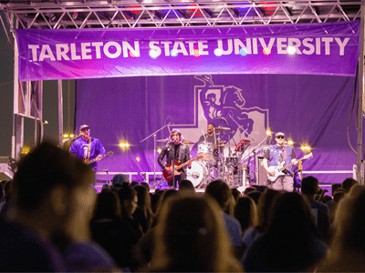 Plain White T's Concert - Founder's Week